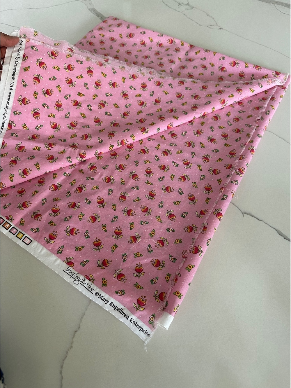 2 yards of Pink Mary Engelbreit fabric designed for VIP by Cranston in 2014 - Picture 3 of 4